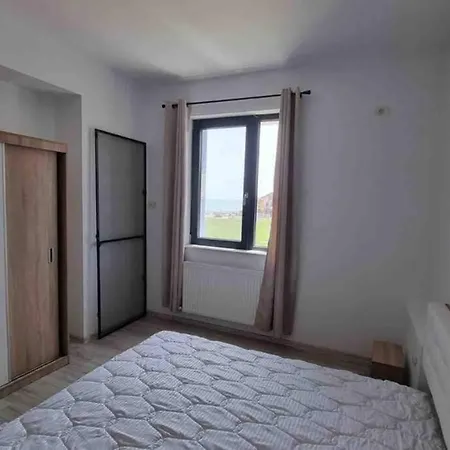 Seaview 3 Rooms Apartment *